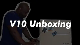Pioneer DJM V10 Unboxing