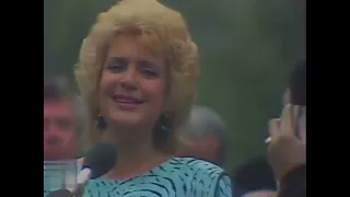 Леонид Серебренников и Марина Шутова "На крылечке" 1988 год