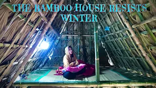 (episode 9) built a bamboo house, living freely in the Asian jungle, of an Asian gỉl bushcraft