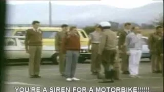 Leon Schuster - Rookie traffic police prank (with eng subtitles)