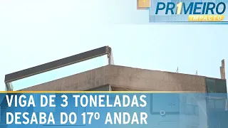 Viga de 3 toneladas cai do 17º andar de prédio de luxo em Vila Velha | Primeiro Impacto (29/02/24)