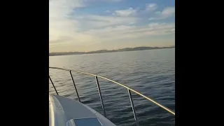 Bayliner 305 with Golden gate bridge at Sunset