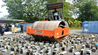 Polizei walzt Bitcoin-Rechner in Malaysia platt | AFP