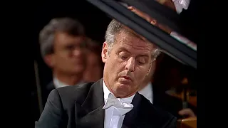 Schumann - Piano Concerto - Barenboim, Celibidache, Munich Philharmonic (1991)