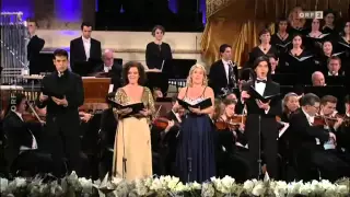 Christmas in Vienna  2013: Angelika Kirchschlager, Ursula Langmayr, Luca Pisaroni, Joel Prieto