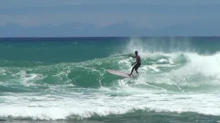 Nelson III Ahina enjoys summer swell 2021