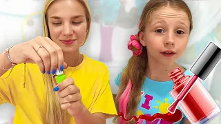 Nastya and Maggie make toys for Naomi - DIY for kids