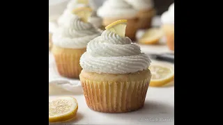 Whipped Cream Cheese Frosting (sugar-free, low carb)