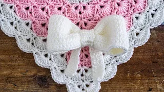 🎀 How to Crochet a Simple 3D Bow 🥰 (Quick and Easy Tutorial!)