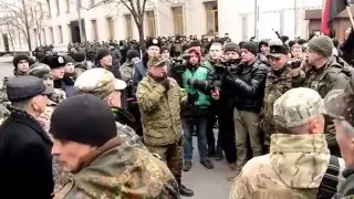 Майдауны устроили погром в центре Киева