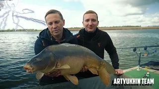 Ловля крупного Карпа в непогоду, сложности на водоеме и их решение.