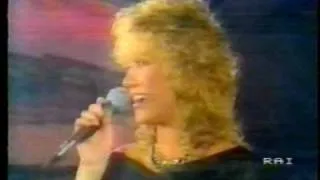 Agnetha (ABBA) - Can't Shake Loose (Italian TV) - ((STEREO))