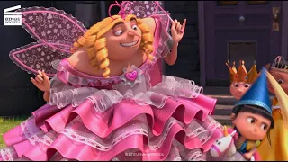 Moi, Moche et Méchant 2 : Gru la fée princesse CLIP HD