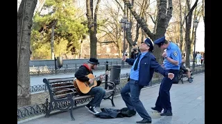 Подборка смешных приколов с МЕНТАМИ! МЕНТАМИ, ПОЛИЦИЯ, МИЛИЦИЯ! Приколы на дороге!Вот это да!!!