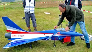 WOW !!! STUNING !!! CHENGDU J-10 TURBINE JET MODEL IN ACTION / FLIGHT DEMONSTRATION !!!