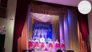 "Валенки" - Студия народного танца "Русские узоры"