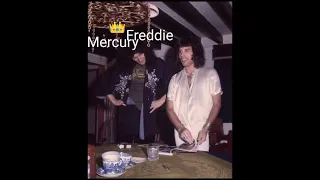 Freddie Mercury, QUEEN. At the Ridge farm studio, 1975. A Night at the Opera Production 👑