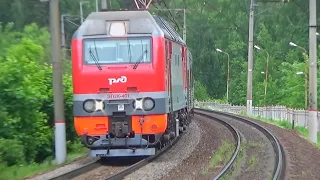 Электровоз ЭП2К-401 с пассажирским поездом №375 Воркута - Москва.
