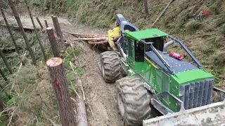 TDF 948L JD Skidder. Check out some footage of our 948 pulling stems in Marlborough NZ.