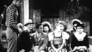 Hog Calling in "I'm From Arkansas" (1944) - www.ozarkecho.com