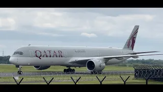 17 Minutes of plane spotting at Manchester