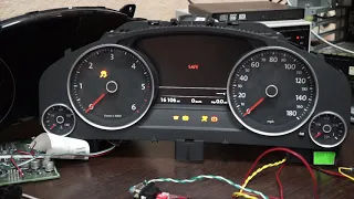 Включение панели приборов VW / Audi / Skoda на столе. VAG instrument cluster Switch-ON by CAN bus