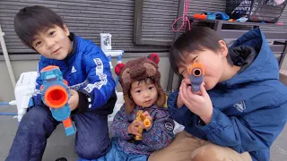 ナーフスナイパーどんちゃんミラクルショット雪遊び＃1384　Nerf Gun　ひなごんおいちゃんどんちゃん三兄弟vlog