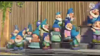 Blue and Red gnomes from Gnomeo & Juliet dancing to Whatsapp Remix