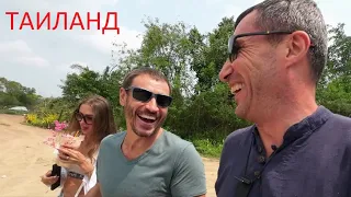 ОДИН СТРОЮ ОГРОМНЫЙ КАТАМАРАН ! ПАТТАЙЯ !