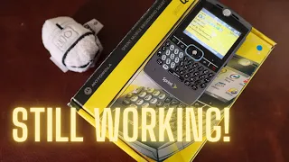 Motorola Q Unboxing and Activated in 2021!