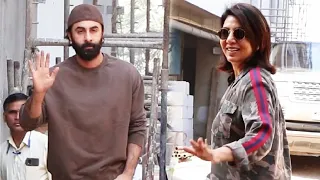 Ranbir Kapoor & Mom Neetu Kapoor Visits New House Krishna Bungalow In Bandra