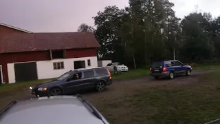 Volvo XC70 D5 vs. Subaru Forester 2.0