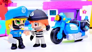 Pinypon Polis ve araçları. Yeni oyuncak açıyoruz! Hırsız yakalama oyunu