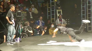 lil g vs neguin // Red Bull BC One Final 2010 Tokyo