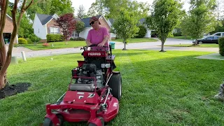 Mowing this small front yard with a Ferris Z1 36 inch stand on mower