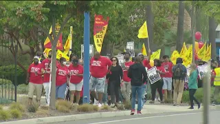 14 people arrested protesting working conditions at fast food restaurants