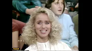 La gaffe del secolo - Gloria Guida, Johnny Dorelli e Pippo Baudo