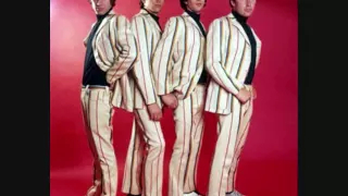 THE TROGGS-"LOVE IS ALL AROUND"(VINYL + LYRICS)