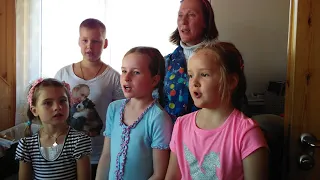 "Бабушка". Песня-подарок от детей приходской базы "Отрок". 2018 г.