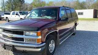 1995 Chevrolet Suburban 5.7L (red)