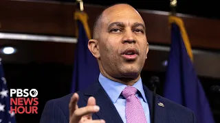 Democratic leader Rep. Hakeem Jeffries discusses latest debt ceiling negotiations