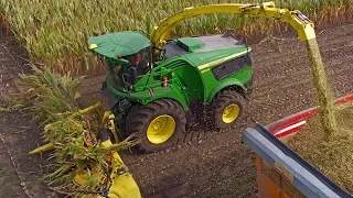 John Deere 9800i | A new monster in town | Maize 2018 | *Sound*