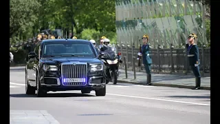 Путин приехал на инаугурацию на новом автомобиле из проекта "Aurus"
