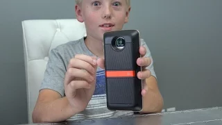 What's inside Moto Mods?