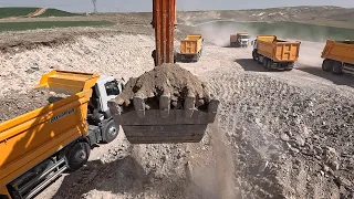 Hitachi Excavator truck Loading