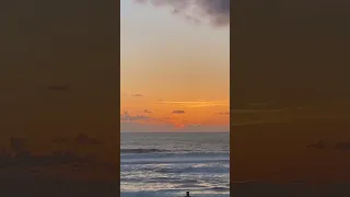 Sun disappears over the Pacific Ocean