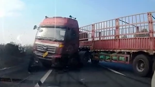 Best Truck Crashes - Truck Accident Compilation Winter 2015