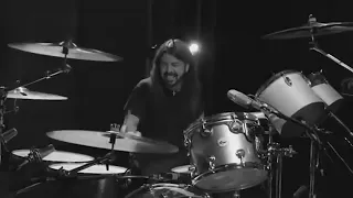 Dave Grohl play drums + Folsi bass and guitar (new 2023)