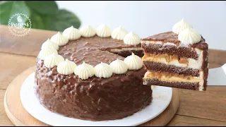 This cake of caramel and chocolate combo that will melt in your mouth | Amazing Soft Snickers Cake