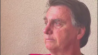 26/02/23 - BOLSONARO SE EMOCIONA DURANTE LIVE COM CANTOR RICK "NÃO PERCA TUA FÉ"